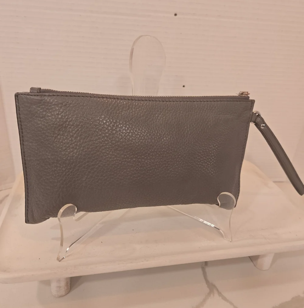 Michael Kors Fulton Large Gray Pebbled Leather Glam Y2K Wristlet Clutch